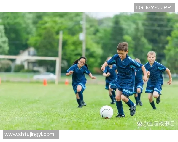 矮个子也能闪耀绿茵场身体矮小的足球明星们的奋斗与荣耀 矮个子也能闪耀绿茵场身体矮小的足球明星们的奋斗与荣耀