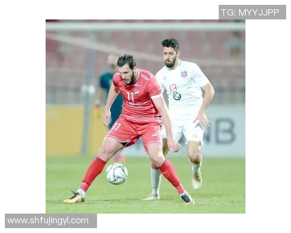 足球明星如何凭借卓越技巧成功挡球提升比赛胜率的秘诀解析