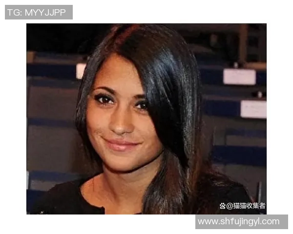 足球明星女性风采展现她们的魅力与成就的精彩瞬间 足球明星女性风采展现她们的魅力与成就的精彩瞬间